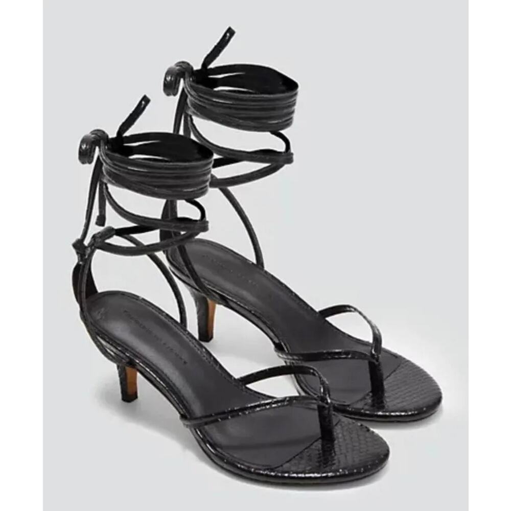 Fashion to Figure Victoria Thong Heels in black wide 7W